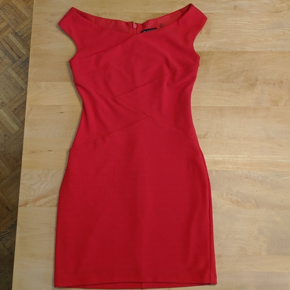 Guess Red Off Shoulder Mini Dress - Picture 1 of 2